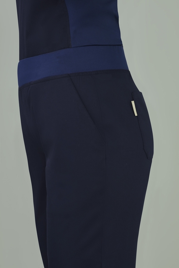 Riley Slim Leg Jogger Scrub Pant - Women
